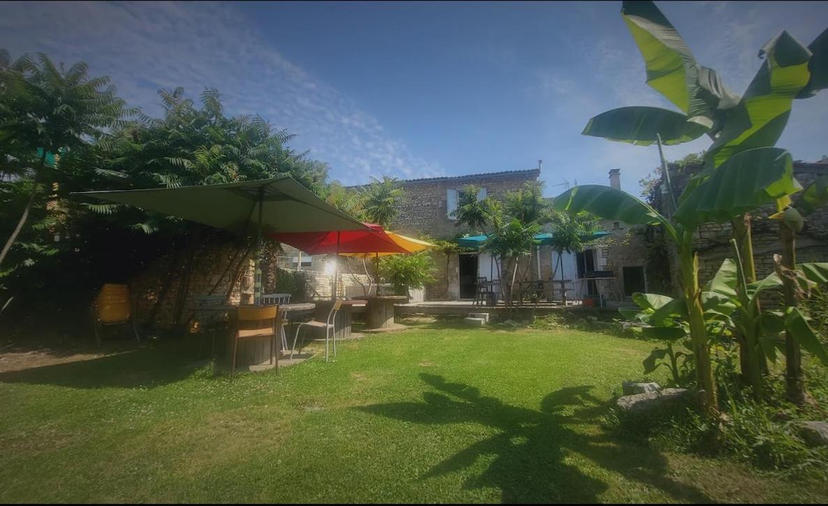 Les Chambres Du Nid Charentais La Poterie  Exterior foto